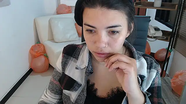 dangel noir6 online show from November 10, 11:15 am