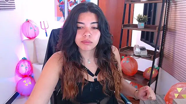 dangel noir6 online show from October 31, 10:45 am