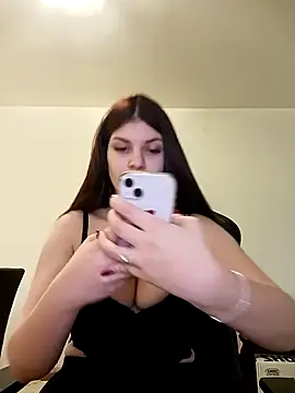 MeCherryy online show from February 13, 2:17 pm