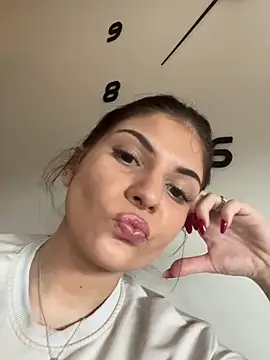 MeCherryy online show from March 16, 1:37 pm