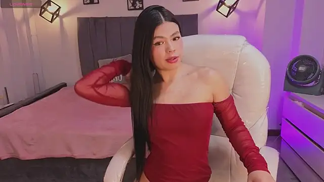 Pretty Johnson  online show from July 18, 3:37 am