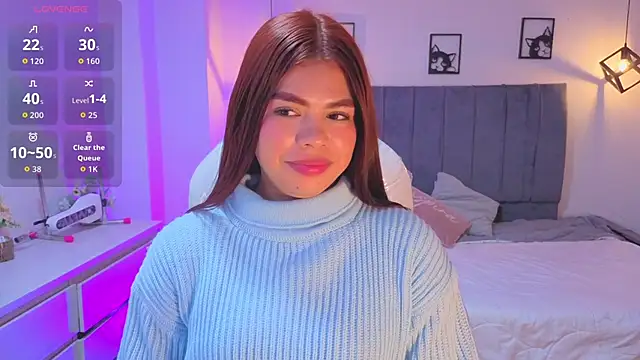 Pretty Johnson  online show from May 28, 12:11 pm