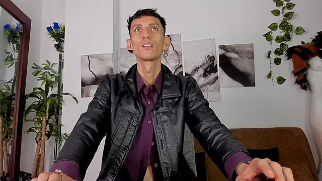 Giotrashy online show from November 24, 10:21 pm