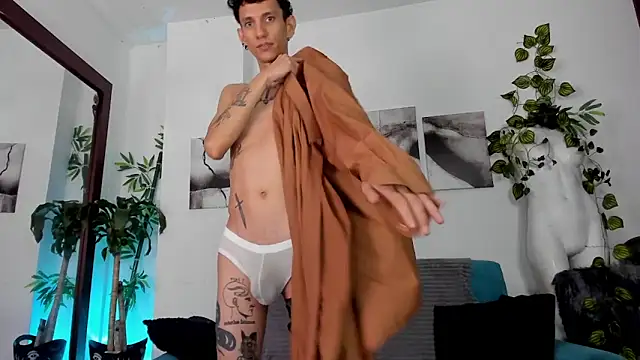 Giotrashy online show from May 4, 7:28 pm