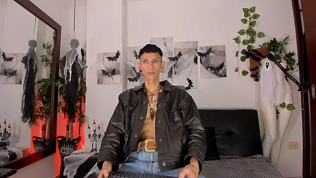 Giotrashy online show from October 26, 7:47 pm