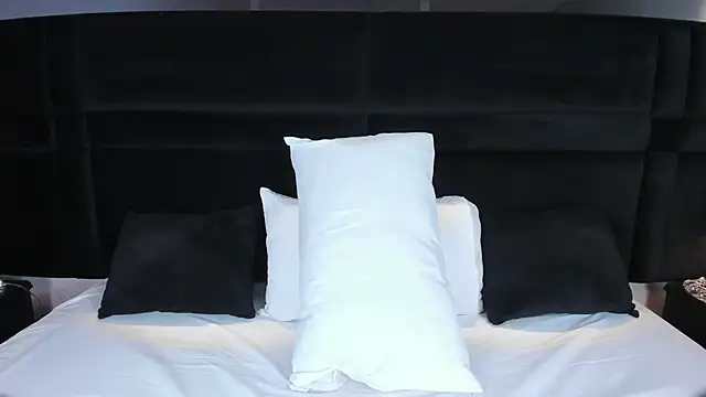 LauraCarther online show from January 15, 5:27 pm