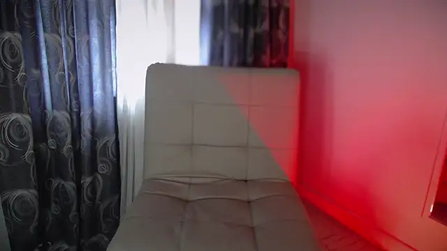 Snapshot of Taylor_dolll chatting on October 21, 2:49 pm Taylor dolll online show from October 21, 2:49 pm