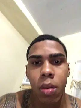 Snapshot of frailinosoria chatting on March 16, 4:09 am frailinosoria online show from March 16, 4:09 am