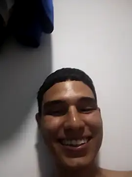 Snapshot of Saul_yei chatting on March 17, 3:47 am Saul yei online show from March 17, 3:47 am