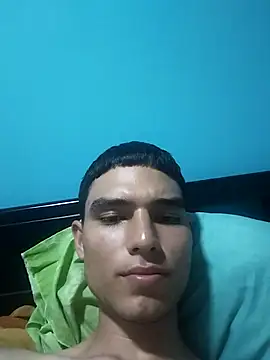 Snapshot of Saul_yei chatting on March 13, 6:37 am Saul yei online show from March 13, 6:37 am