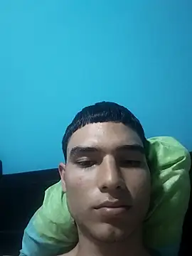 Snapshot of Saul_yei chatting on March 13, 3:39 pm Saul yei online show from March 13, 3:39 pm