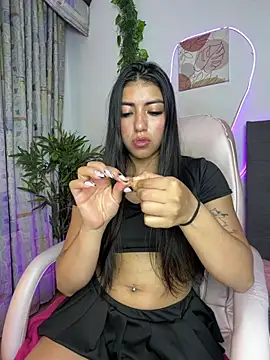 Quiinn bx online show from July 14, 2:05 am