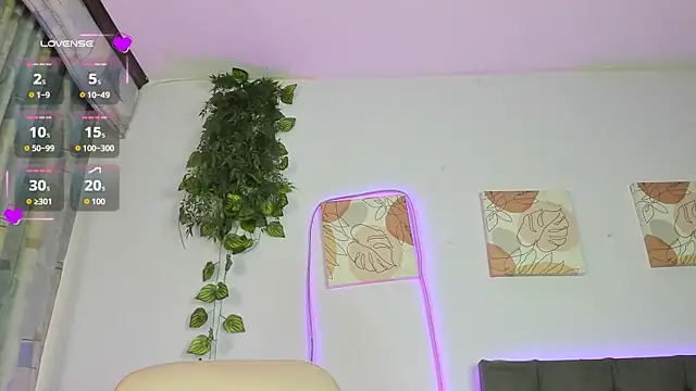 Quiinn bx online show from February 17, 7:44 pm