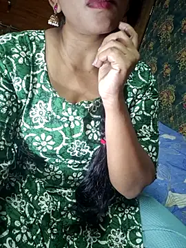 Snapshot of Shalini_telugu09 chatting on October 2, 7:17 pm Shalini telugu09 online show from October 2, 7:17 pm