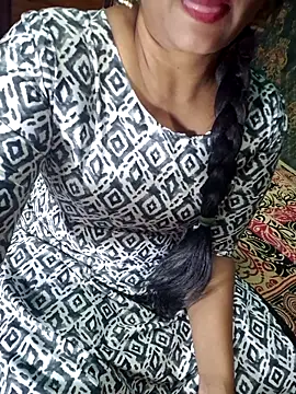 Snapshot of Shalini_telugu09 chatting on November 9, 3:05 pm Shalini telugu09 online show from November 9, 3:05 pm