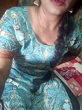 Snapshot of Shalini_telugu09 chatting on November 30, 2:07 pm Shalini telugu09 online show from November 30, 2:07 pm