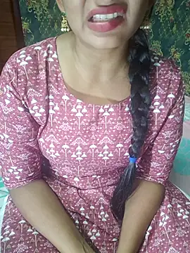 Snapshot of Shalini_telugu09 chatting on December 18, 11:58 am Shalini telugu09 online show from December 18, 11:58 am