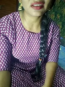 Snapshot of Shalini_telugu09 chatting on September 18, 1:03 pm Shalini telugu09 online show from September 18, 1:03 pm