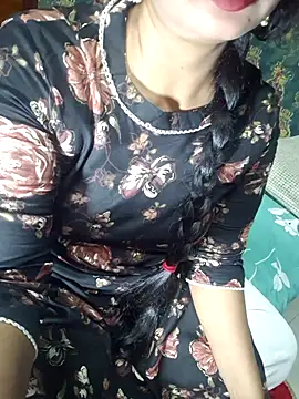 Snapshot of Shalini_telugu09 chatting on June 28, 4:24 pm Shalini telugu09 online show from June 28, 4:24 pm