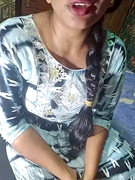 Snapshot of Shalini_telugu09 chatting on September 13, 3:01 pm Shalini telugu09 online show from September 13, 3:01 pm