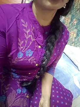 Snapshot of Shalini_telugu09 chatting on June 16, 7:19 am Shalini telugu09 online show from June 16, 7:19 am