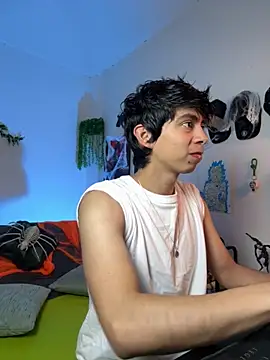 Snapshot of Yaiden_11 chatting on October 5, 10:06 am Yaiden 11 online show from October 5, 10:06 am