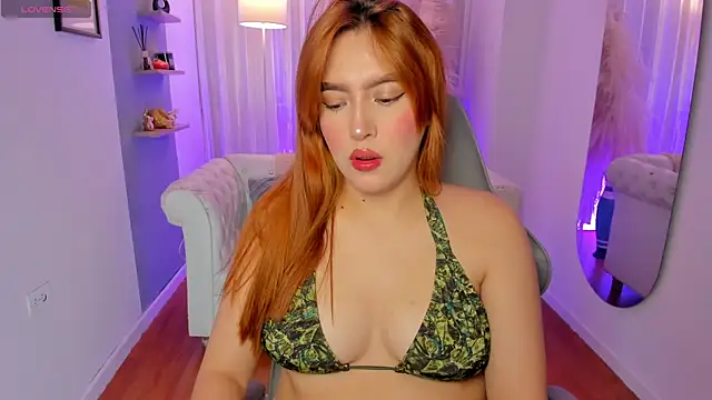 karla hill 28 online show from December 21, 3:30 am