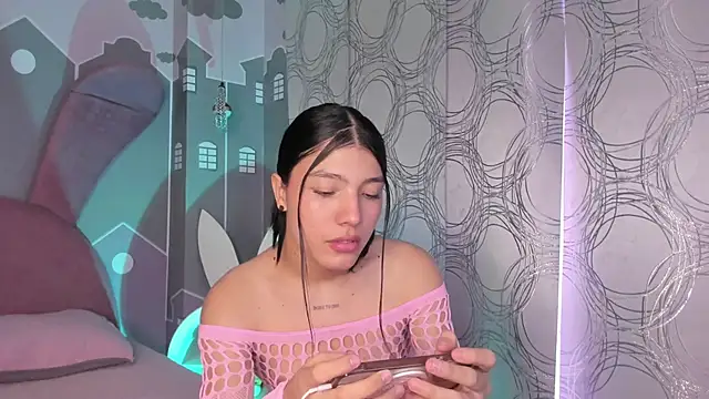 Snapshot of may_fox06 chatting on December 1, 8:10 pm may fox06 online show from December 1, 8:10 pm