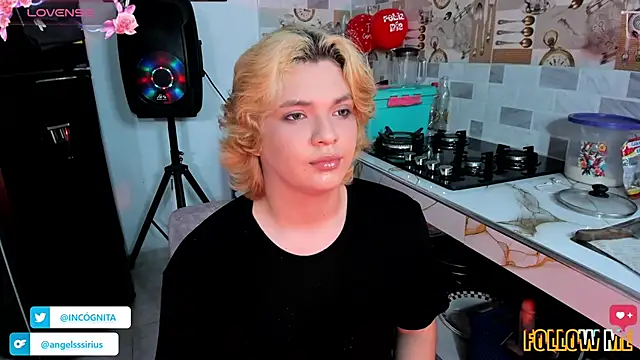 adam angelssss online show from November 18, 9:29 pm