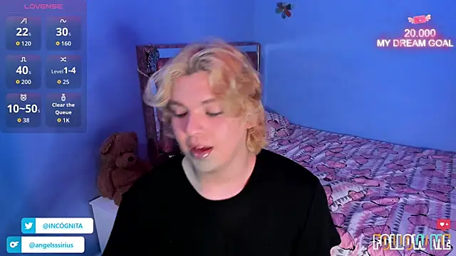 Snapshot of adam_angelssss chatting on October 23, 6:50 pm adam angelssss online show from October 23, 6:50 pm