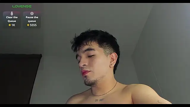 cmzo  online show from December 17, 1:10 am