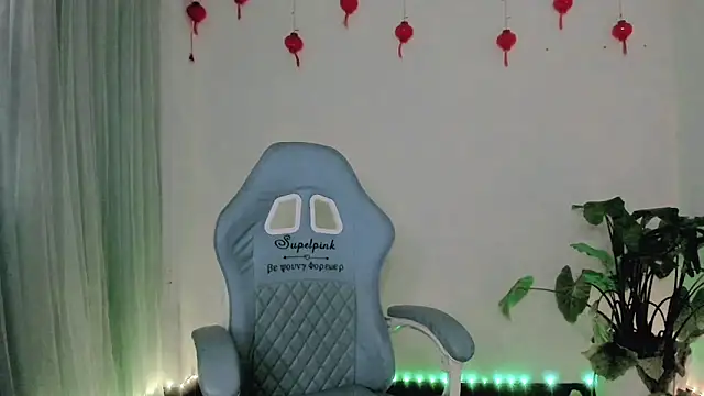 Snapshot of SanaAnika chatting on March 11, 1:32 am SanaAnika online show from March 11, 1:32 am