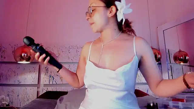 AngelinaBlanc  online show from November 5, 11:57 am