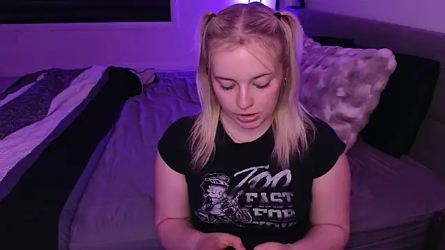 margot robbie7 online show from May 29, 1:22 am