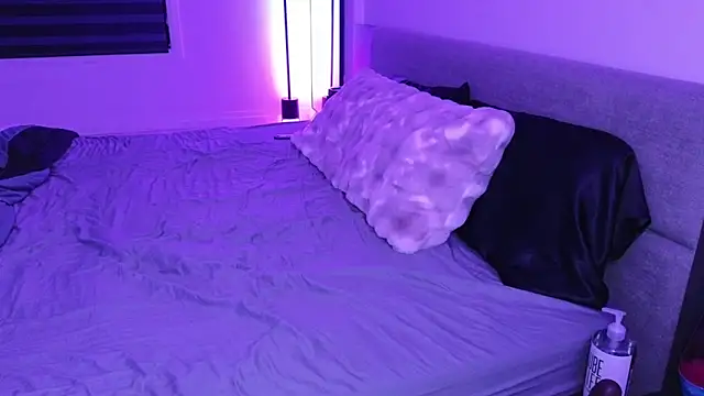 margot robbie7 online show from April 17, 1:41 am