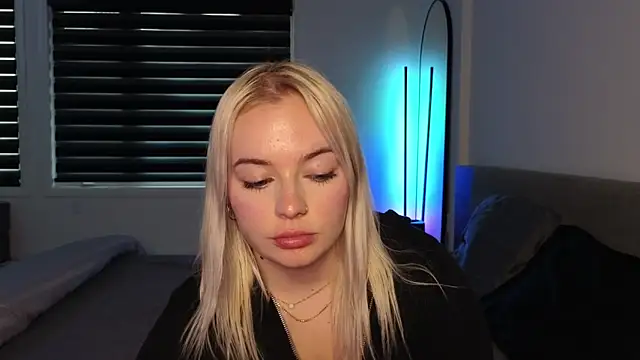 margot robbie7 online show from October 23, 10:08 pm