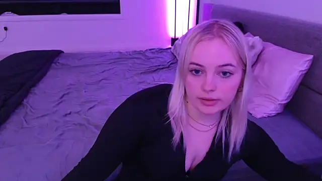 margot robbie7 online show from February 18, 11:56 pm