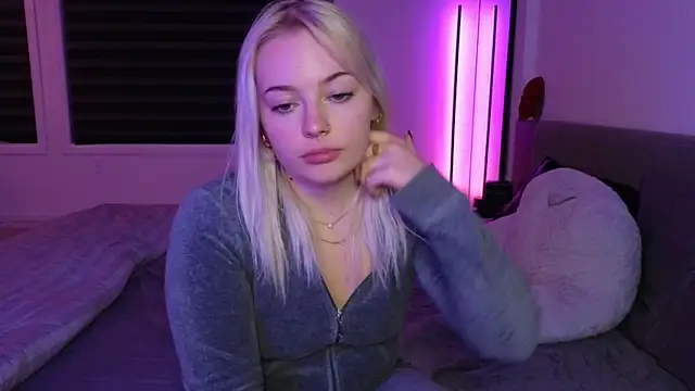 margot robbie7 online show from October 16, 11:24 pm