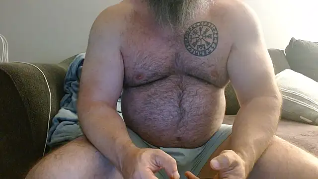 Snapshot of Golgara chatting on July 4, 5:03 am Golgara online show from July 4, 5:03 am