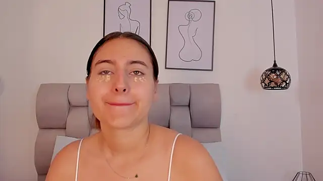 Hanna Evans   online show from October 10, 12:28 pm
