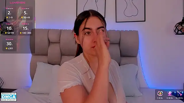 Hanna Evans   online show from March 7, 1:05 pm