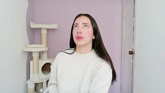 Rebbecawhite meow online show from February 7, 4:48 pm