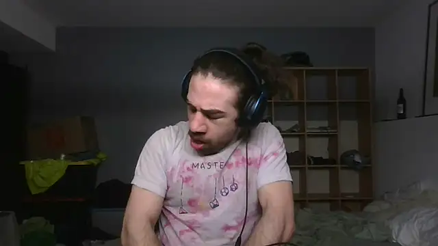 Snapshot of nordekin chatting on March 17, 6:42 pm nordekin online show from March 17, 6:42 pm