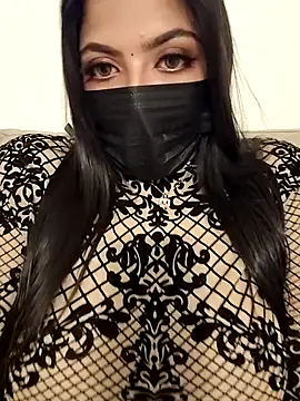 Snapshot of Tamil_hot_whiskey_girl chatting on September 30, 5:19 pm Tamil hot whiskey girl online show from September 30, 5:19 pm