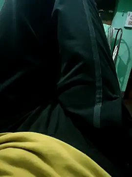 Snapshot of royall_queen chatting on March 22, 8:59 pm royall queen online show from March 22, 8:59 pm