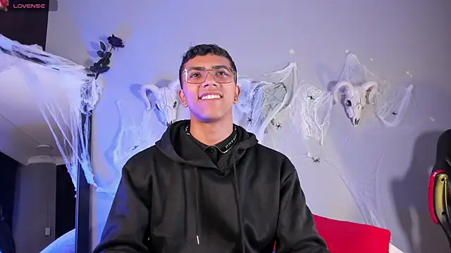 Colstorw  online show from October 22, 10:36 am