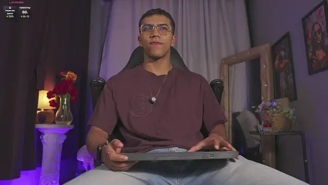 Colstorw  online show from April 2, 10:00 am