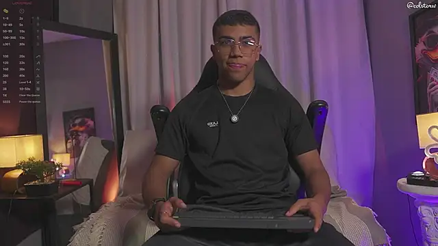 Colstorw  online show from March 10, 10:08 am