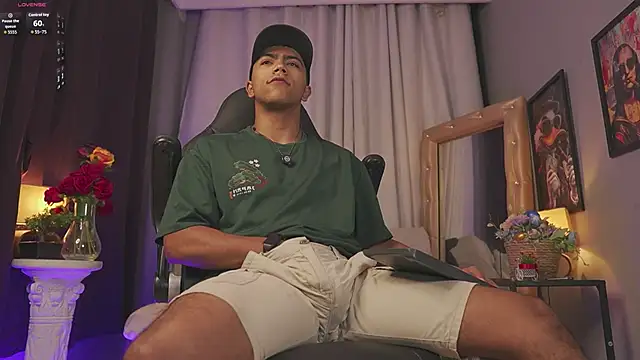 Colstorw  online show from April 4, 9:49 am