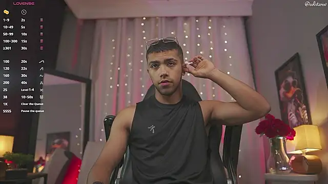 Colstorw  online show from March 5, 10:45 am